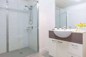 Oaks Brisbane on Charlotte Suites