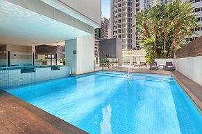 Oaks Brisbane on Charlotte Suites