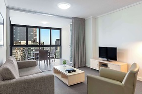 Oaks Brisbane on Charlotte Suites