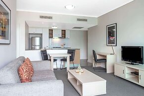 Oaks Brisbane on Charlotte Suites