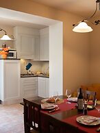 Hotel Casolare Le Terre Rosse