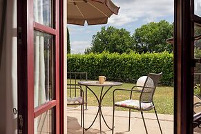 Hotel Casolare Le Terre Rosse