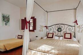 Hotel Casolare Le Terre Rosse