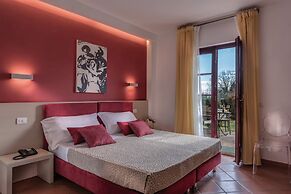 Hotel Casolare Le Terre Rosse