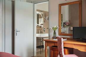 Hotel Casolare Le Terre Rosse