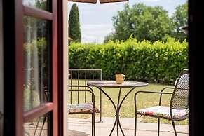 Hotel Casolare Le Terre Rosse