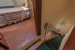Hotel Casolare Le Terre Rosse