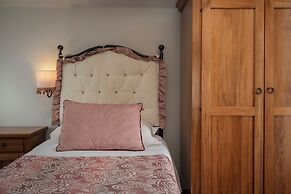 Hotel Casolare Le Terre Rosse