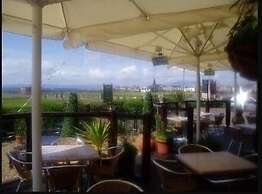 The Lauriston Hotel