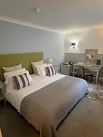 The Lugger Hotel