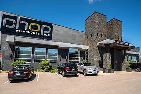 Sandman Hotel & Suites Winnipeg Airport