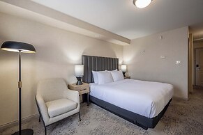 Sandman Hotel & Suites Winnipeg Airport