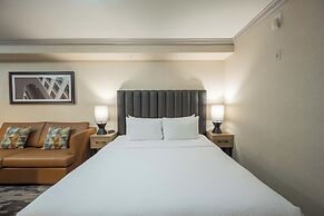 Sandman Hotel & Suites Winnipeg Airport