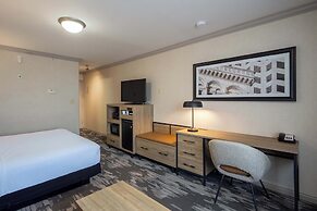 Sandman Hotel & Suites Winnipeg Airport