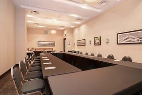 Sandman Hotel & Suites Winnipeg Airport