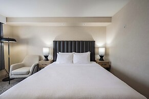 Sandman Hotel & Suites Winnipeg Airport