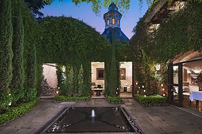 El Convento Boutique Hotel