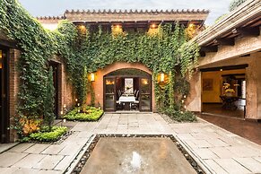 El Convento Boutique Hotel