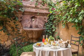 El Convento Boutique Hotel