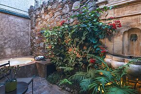 El Convento Boutique Hotel