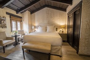 El Convento Boutique Hotel