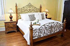 JH Adams Inn, Trademark Collection by Wyndham