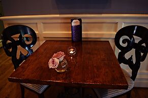 JH Adams Inn, Trademark Collection by Wyndham