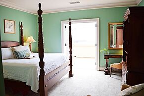 JH Adams Inn, Trademark Collection by Wyndham