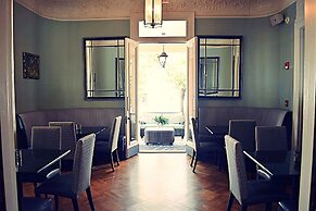 JH Adams Inn, Trademark Collection by Wyndham