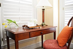 JH Adams Inn, Trademark Collection by Wyndham