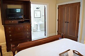 JH Adams Inn, Trademark Collection by Wyndham