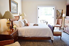 JH Adams Inn, Trademark Collection by Wyndham