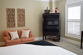 JH Adams Inn, Trademark Collection by Wyndham