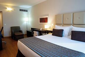 Sol Alphaville Hotel & Residence