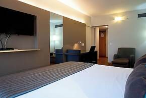 Sol Alphaville Hotel & Residence
