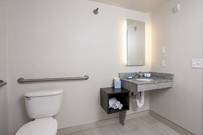 Holiday Inn Express & Suites Carrollton by IHG