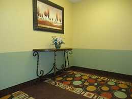 Town House Extended Stay Hotel Downtown