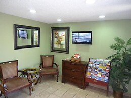 Town House Extended Stay Hotel Downtown