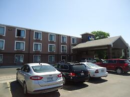 Town House Extended Stay Hotel Downtown