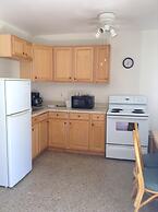 Dockside Inn & Resort