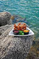 Dockside Inn & Resort