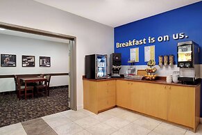 Days Inn by Wyndham Dawson Creek