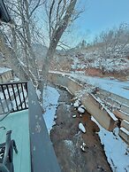 Pikes Peak Inn