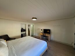 Pikes Peak Inn