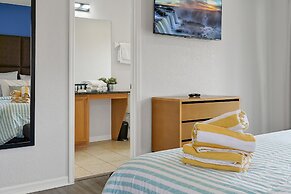 Regal Oaks Resort Vacation Townhomes by IDILIQ