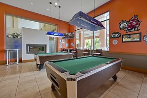 Regal Oaks Resort Vacation Townhomes by IDILIQ