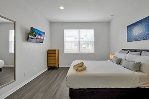 Regal Oaks Resort Vacation Townhomes by IDILIQ