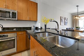 Regal Oaks Resort Vacation Townhomes by IDILIQ