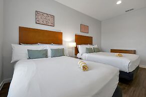 Regal Oaks Resort Vacation Townhomes by IDILIQ