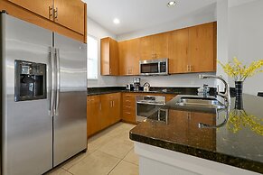 Regal Oaks Resort Vacation Townhomes by IDILIQ